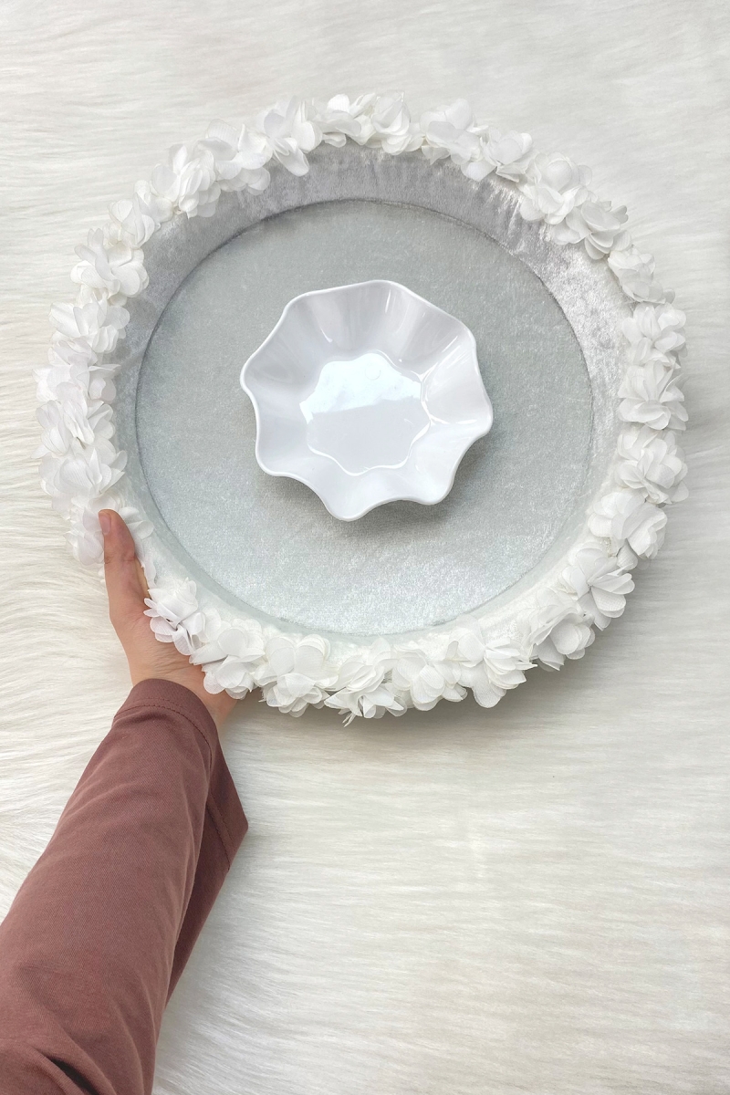 Beyaz Gelin Kına Gecesi Tepsisi, Düğün, Sünnet, Kadife Üç Boyutlu Lazer Çiçek Süslemeli Tepsi