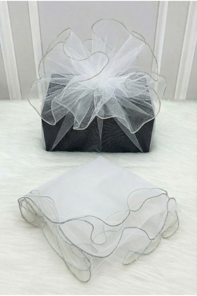 Beyaz Süsleme Tülü Gümüş Kenar, Bohça Çeyiz Gelin Damat Söz Nişan Nikah Valiz Hediye Süsü 100x100cm
