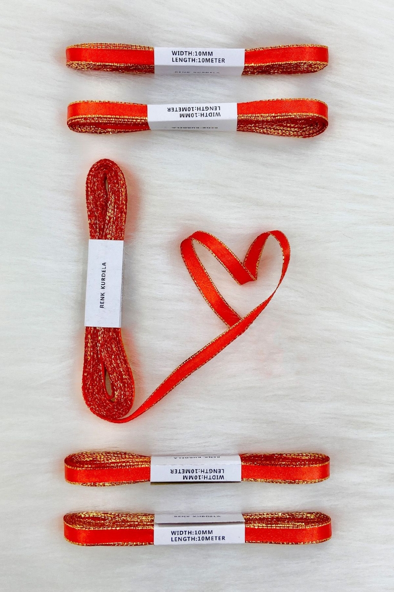 Gold Simli Kırmızı Saten Kurdele 1 Cm 10 Metre, Bohça Çeyiz Özel Gün Hediye Süsleme Kurdelesi