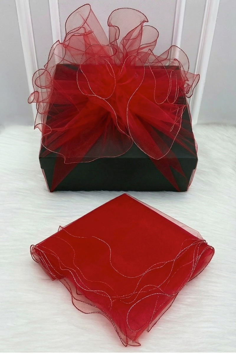 Kırmızı Süsleme Tülü Gümüş Kenar Bohça Çeyiz Gelin Damat Söz Nişan Nikah Valiz Hediye Süsü 150x150cm