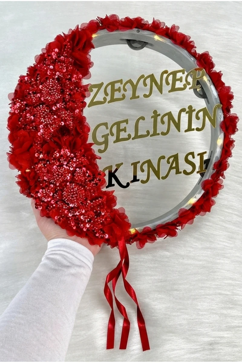 Kırmızı Vip Aplikli Ve 3D Lazer Çiçek Süslemeli Pleksi Ledli Şeffaf Gelin Tefi 32cm, Düğün Kına Gecesi Nişan Söz Nedime Gelin Damat Kına Gecesi Nedime
