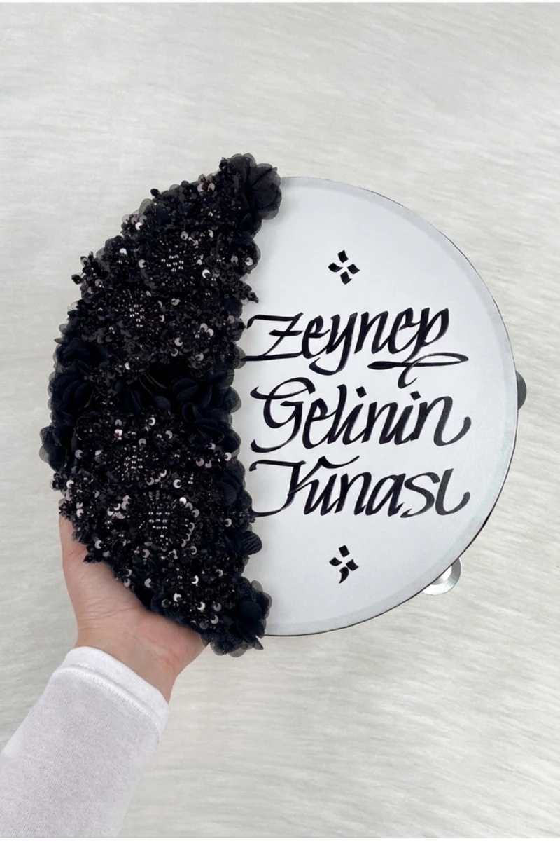 Siyah Gelin Tefi 30 Cm, Kaligrafi Ve Vip Aplik Süslemeli, Düğün Sünnet Kına Nedime Nikah Nişan Söz Bride Parti Bekarlığa Veda Partisi Gelin Damat