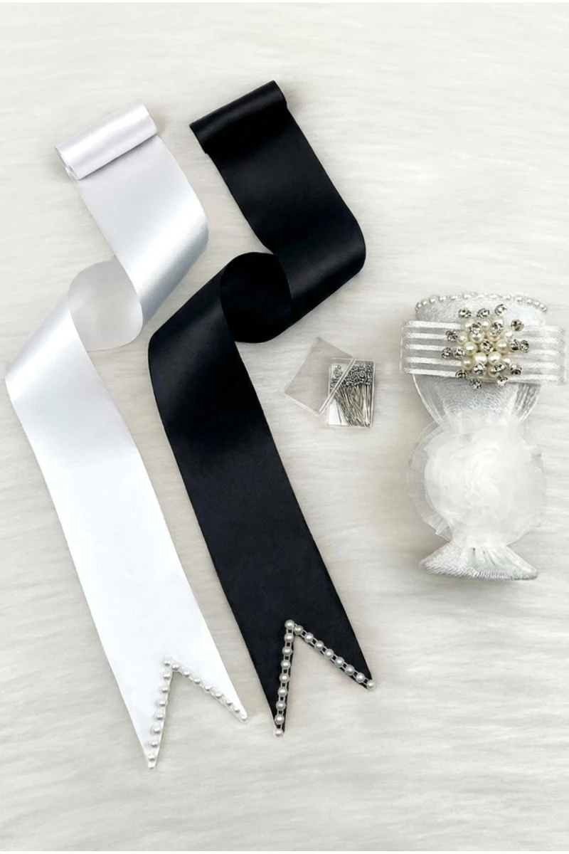 Takı Kurdele Seti, Beyaz Broşlu İğnelik, Siyah Beyaz İncili Gelin Damat Takı Kemeri, 100 Adet İğne, Düğün Kına Gecesi Nişan Nikah Söz Sünnet