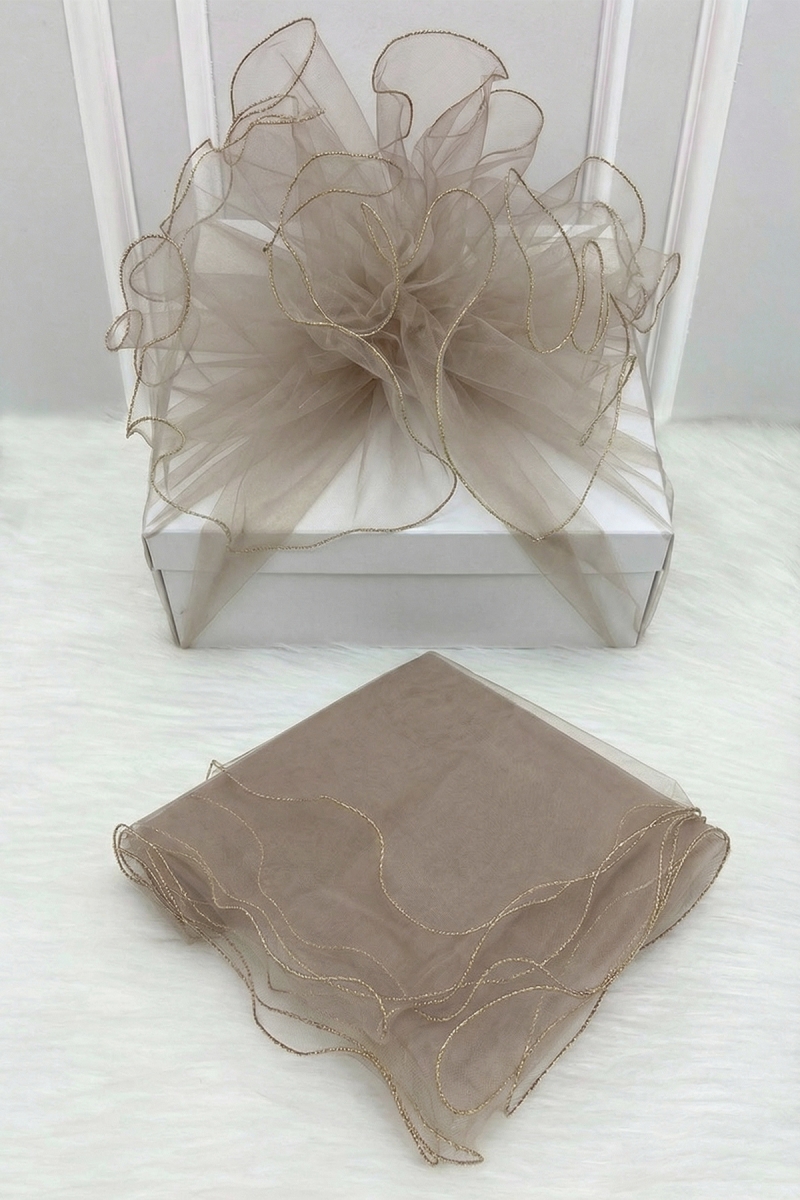 Vizon Süsleme Tülü, Gold Kenar Bohça Çeyiz Gelin Damat Söz Nişan Nikah Valiz Hediye Süsü 150x150cm