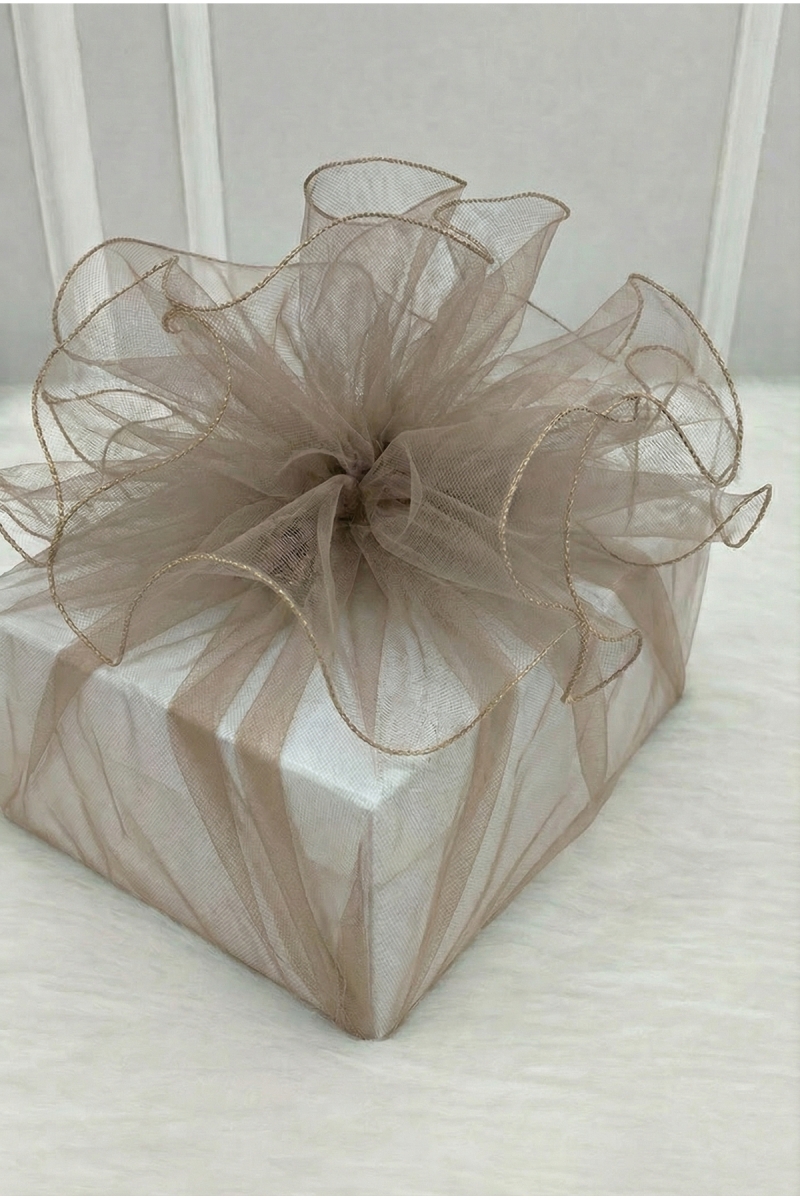 Vizon Süsleme Tülü Gold Kenarlı, Bohça Çeyiz Gelin Damat Nişan Nikah Valiz Hediye Süsü 100x100cm