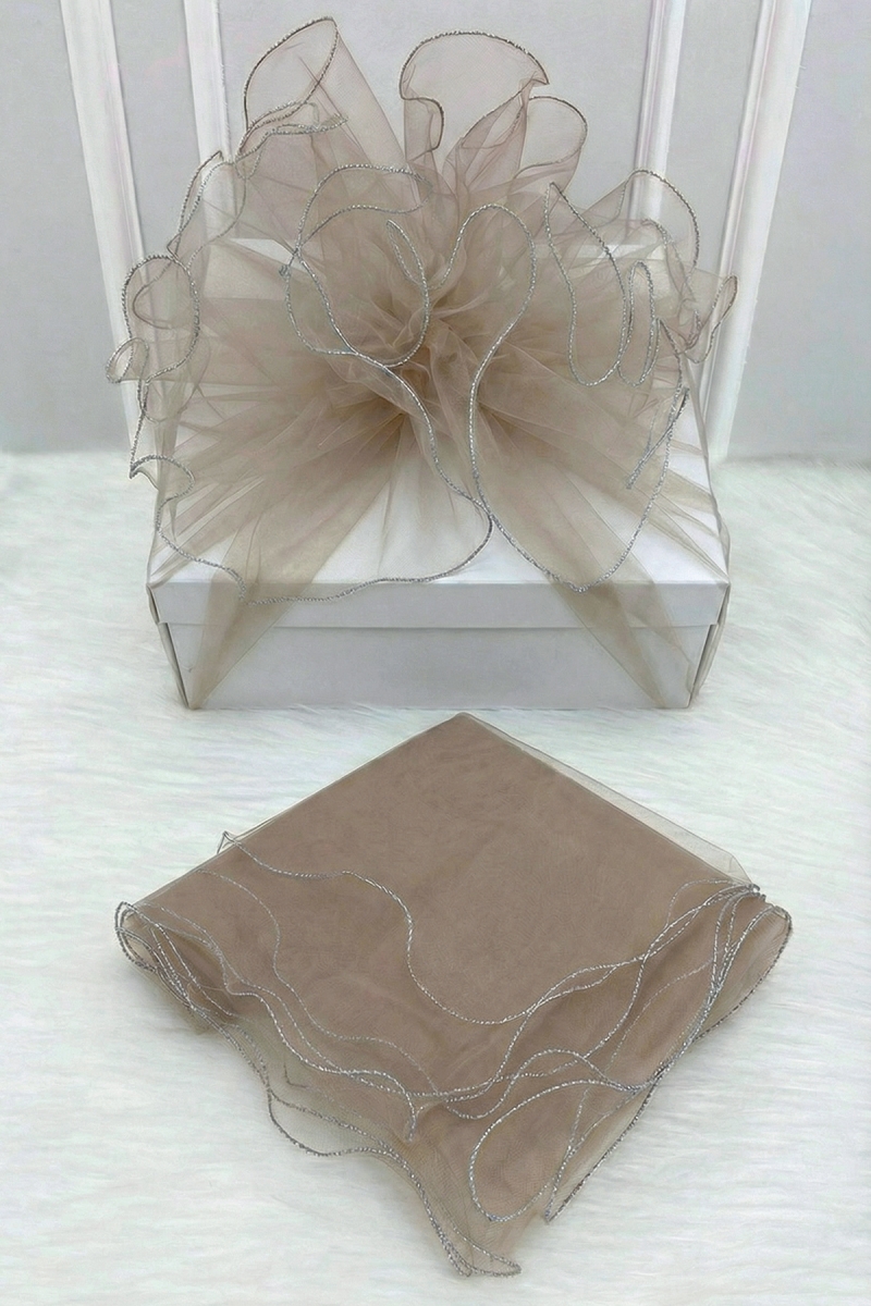 Vizon Süsleme Tülü, Gümüş Kenar Bohça Çeyiz Gelin Damat Söz Nişan Nikah Valiz Hediye Süsü 150x150cm