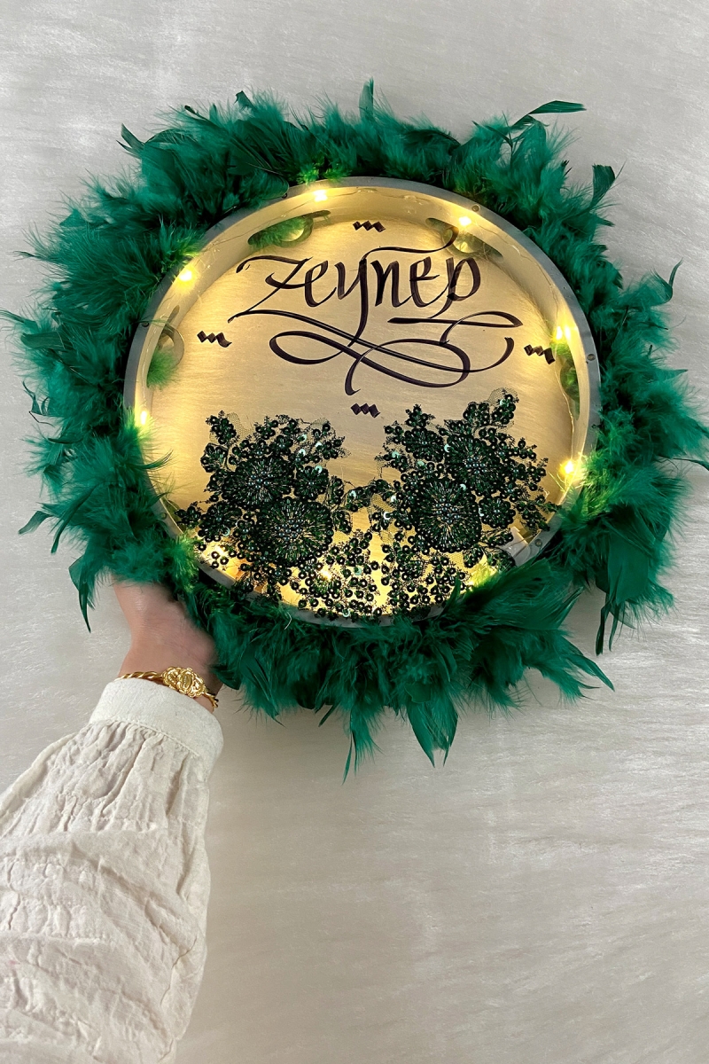 Yeşil Ledli Şeffaf Kaligrafi Gelin Tefi 30cm Vip Güpürlü Ve Tüylü Düğün Kına Nedime Bride Parti