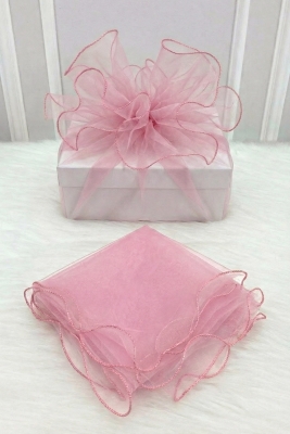 Bebe Pembe Süsleme Tülü Overlok Kenar, Bohça Çeyiz Gelin Söz Nişan Nikah Valiz Hediye Süsü 100x100cm