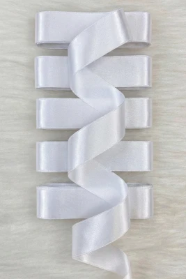 Beyaz Çift Taraflı Saten Kurdele, 4 Cm 10 Metre, Hediye Süsleme Kurdelesi Bohça Çeyiz Özel Gün