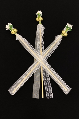 Beyaz Çubuk Nedime Zili, Gelin Tefi, Kına Tefi, Sünnet Zili, Cipso Çiçek Kurdele Süslemeli 10 Adet