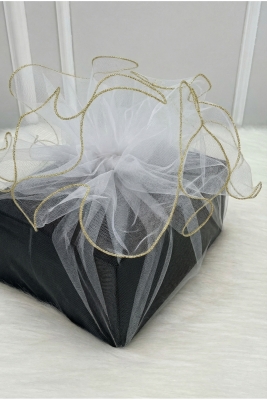 Beyaz Süsleme Tülü Gold Kenarlı, Bohça Çeyiz Gelin Damat Nişan Nikah Valiz Hediye Süsü 100x100cm