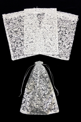 Gümüş Gül Desenli Havlu Terlik Seccade Bohça Çeyiz Hediye Kesesi 5 Adet Ölçü 28x40cm