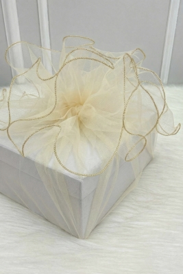 Krem Süsleme Tülü Gold Kenarlı, Bohça Çeyiz Gelin Damat Nişan Nikah Valiz Hediye Süsü 100x100cm
