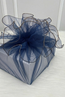 Lacivert Süsleme Tülü Gold Kenarlı, Bohça Çeyiz Gelin Damat Nişan Nikah Valiz Hediye Süsü 100x100cm