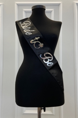 Siyah Gümüş Bride To Be Yazılı Kuşak Bekarlığa Veda Partisi Konsepti