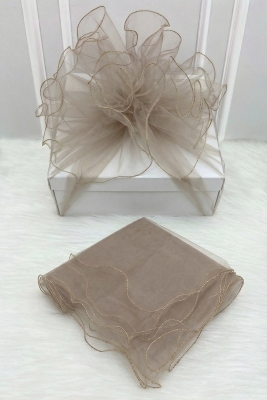 Vizon Süsleme Tülü, Gold Kenar Bohça Çeyiz Gelin Damat Söz Nişan Nikah Valiz Hediye Süsü 150x150cm