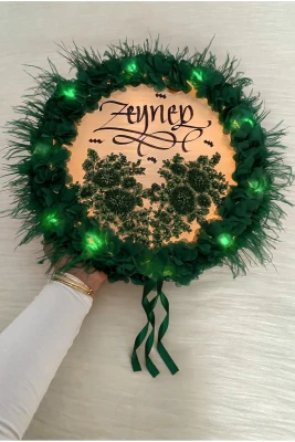 Zümrüt Yeşili Ledli Gelin Tefi 32cm, Üç Boyutlu Çiçekli Parlak Taş Ve Tüy Süslemeli, Düğün Kına Gecesi Nedime Bride Sünnet